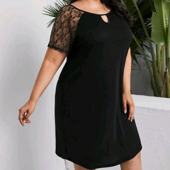 NEW Plus Keyhole Neck Black Dress - Picture 5 of 7